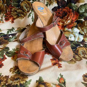 Dr.Sholls Shapes Wooden Clogs Size 8